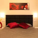 Domus Via Veneto Bed & Breakfast 2*