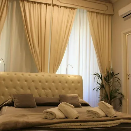 Domus Via Veneto 2*