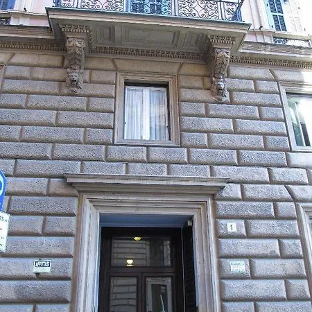 Domus Via Veneto 2*