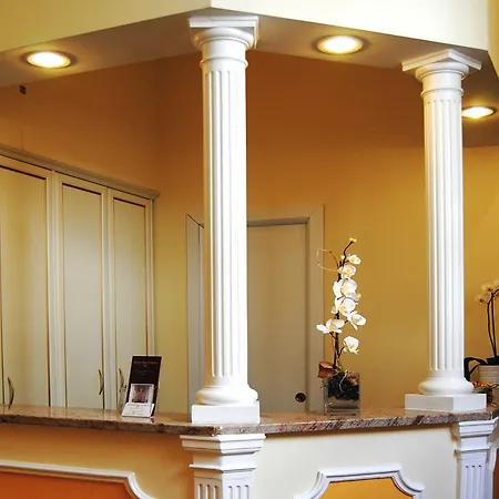 Frühstückspension Domus Via Veneto 2*