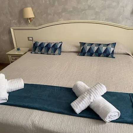Domus Via Veneto Bed & Breakfast Rome