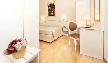 Bed & Breakfast Domus Via Veneto 2*