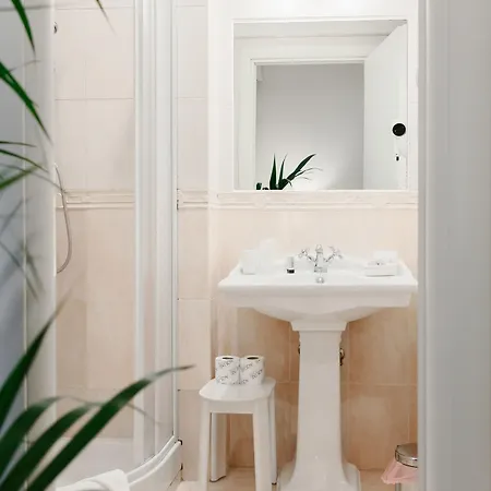 Domus Via Veneto Roma