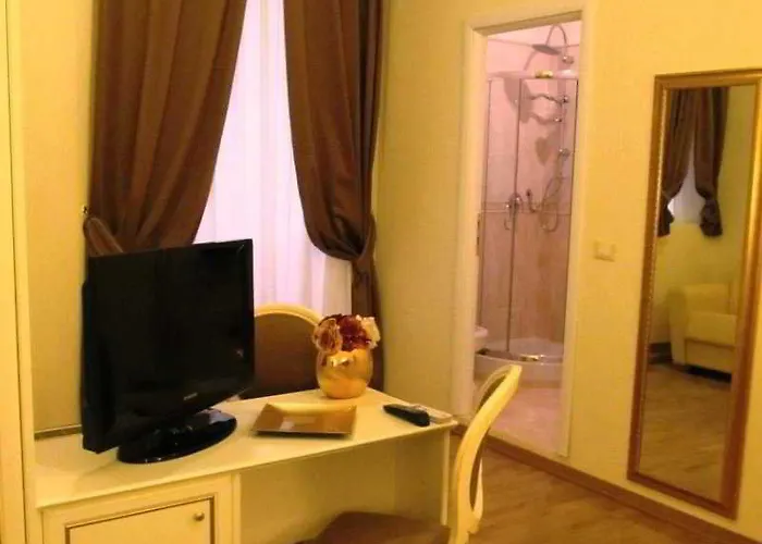 Domus Via Veneto Bed and breakfast 2*