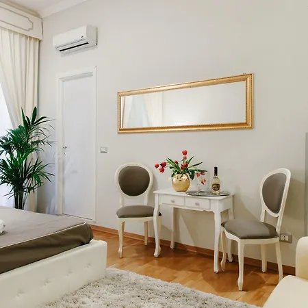 Domus Via Veneto Oda ve Kahvaltı Roma