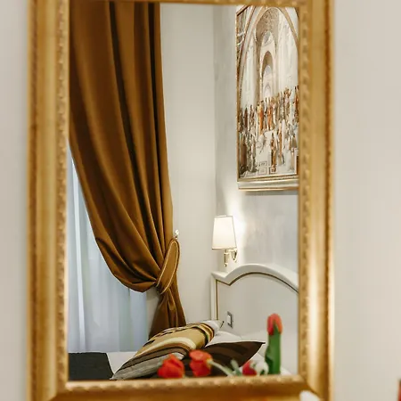 Oda ve Kahvaltı Domus Via Veneto Roma